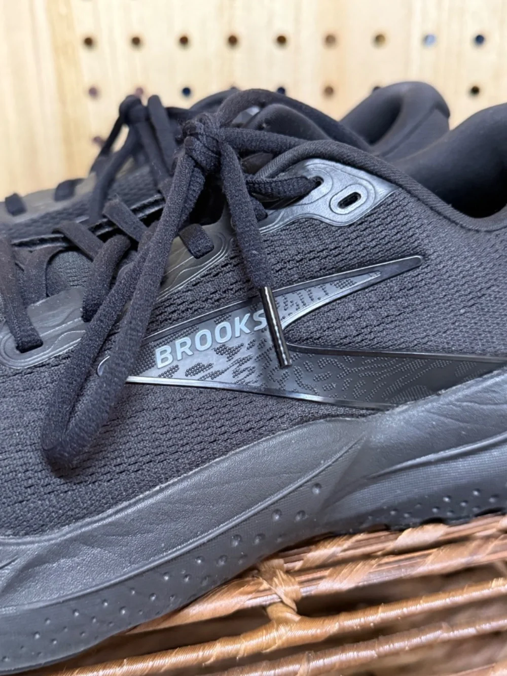 Brooks Glycerin 21 Black Running Shoes Women's Size 10 Cushion Neutral EUC
